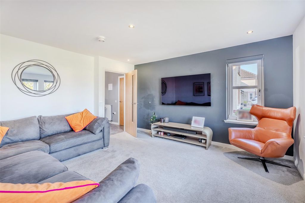 Additional image 4 of 4 bed detached house for saleFranklin Drive, Motherwell ML1
