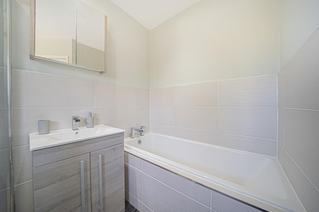 Additional image 19 of Whitefields Crescent, Solihull, B91