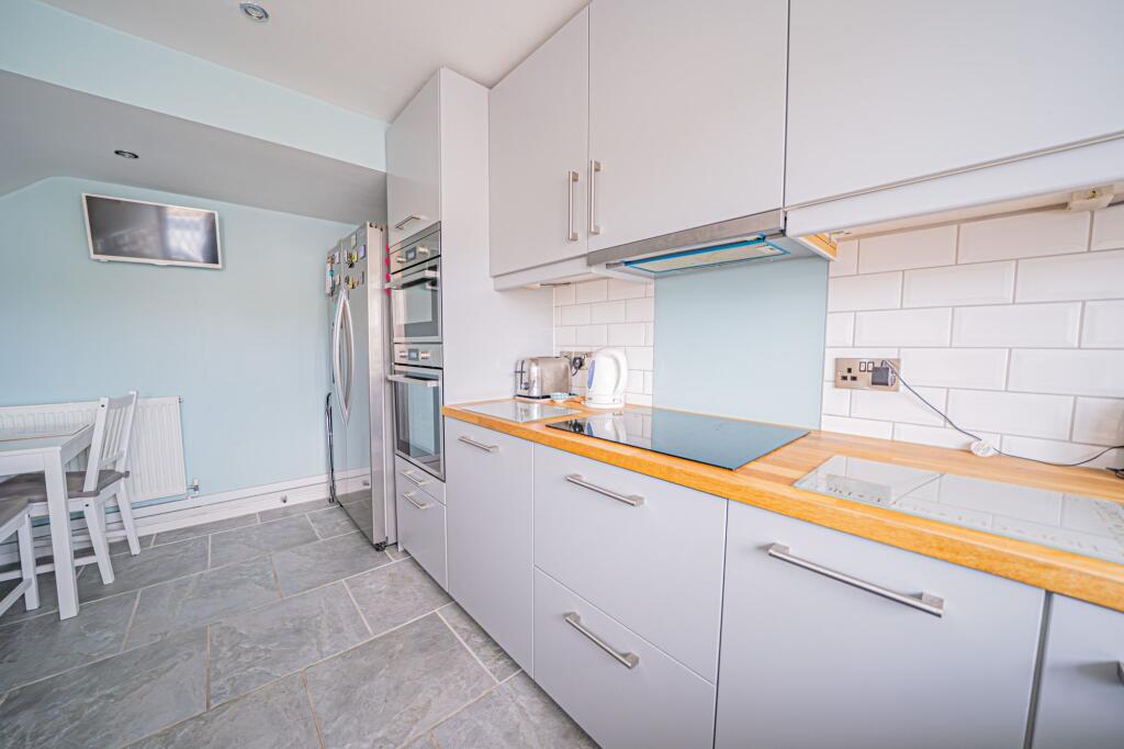 Rowood Drive, Solihull, B92 photo 3