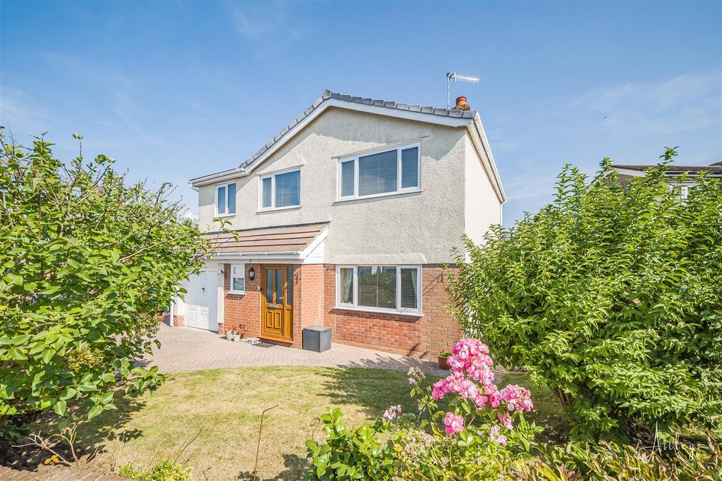 4 bed detached house for saleMillands Close, Newton, Swansea SA3