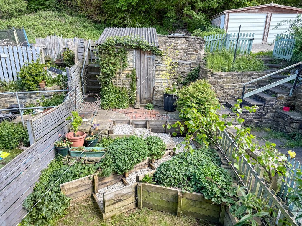 Additional image 20 of 3 bed terraced house for saleVicarage Road, Longwood, Huddersfield HD3