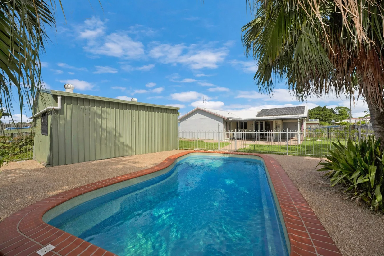 3 Gatwick Street, Burdell QLD 4818