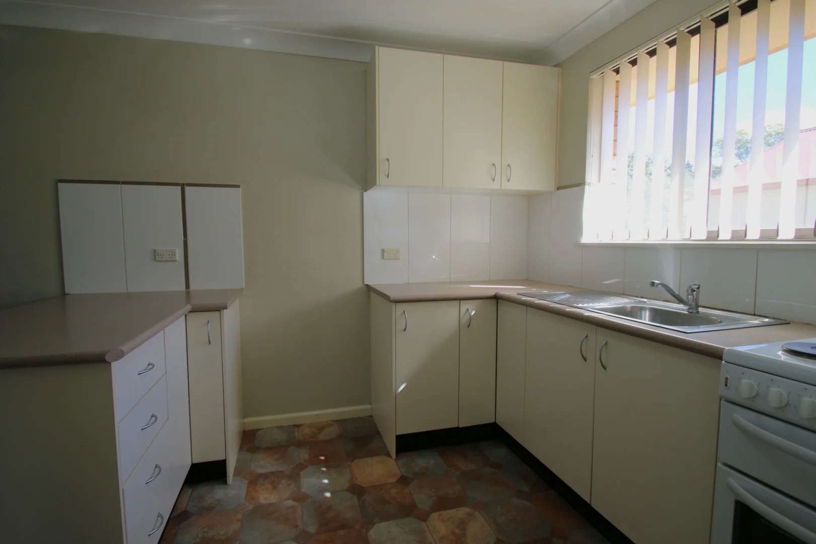 Additional image 2 of 2/7 Park Street, Orange NSW 2800