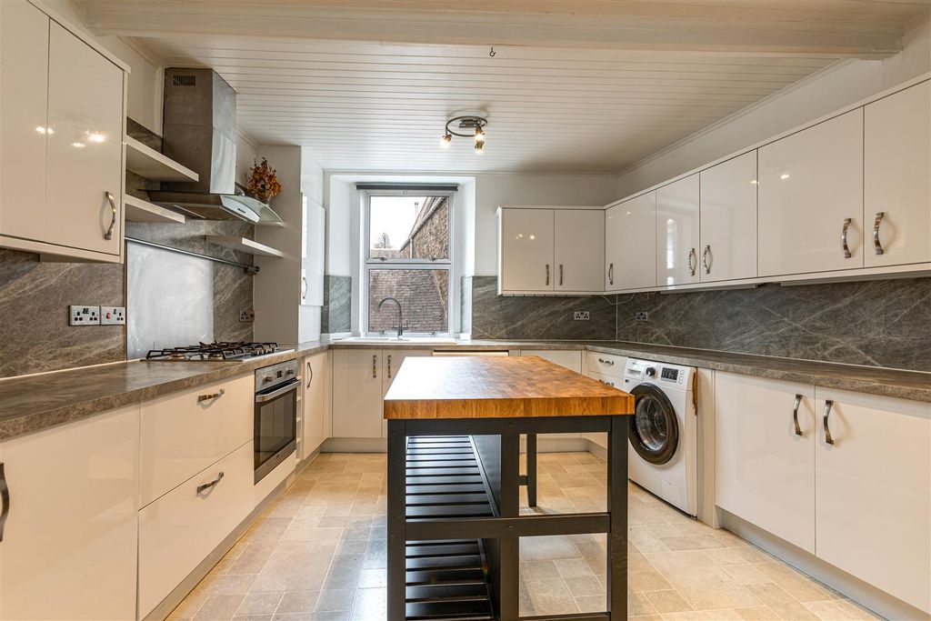 Additional image 3 of 3 bed flat for sale62 High Street, Galashiels TD1