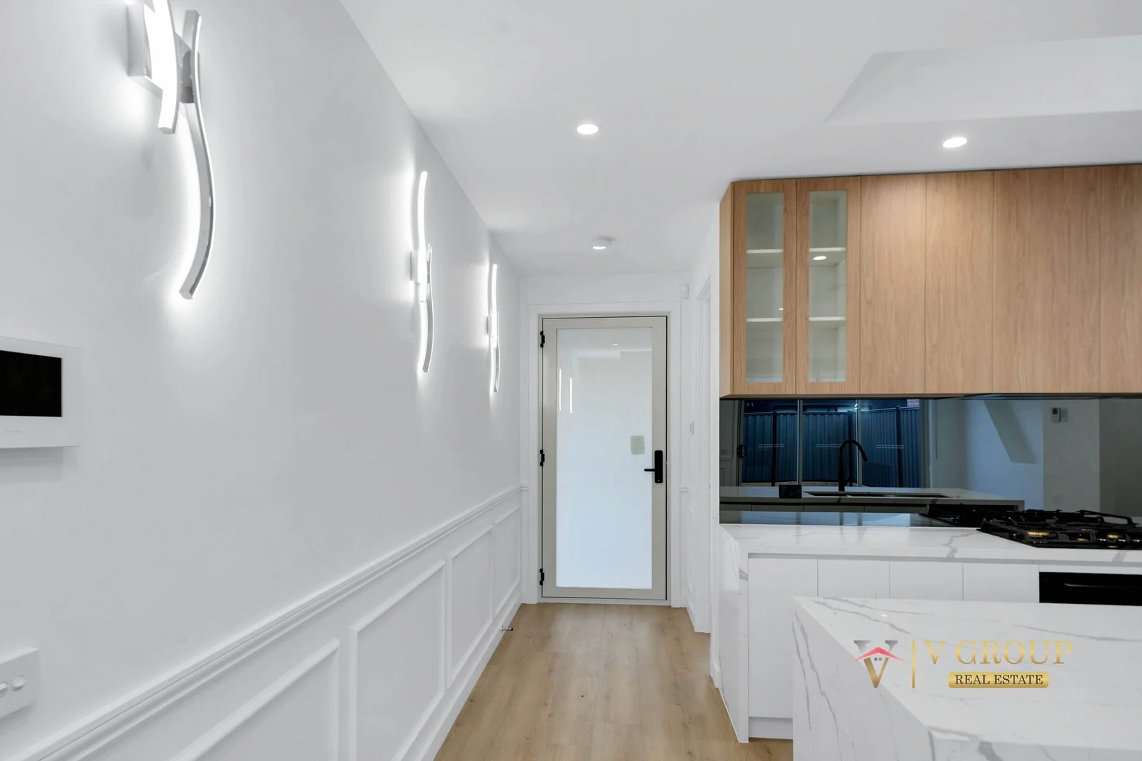 8 Slender Way, Mickleham VIC 3064 photo 5