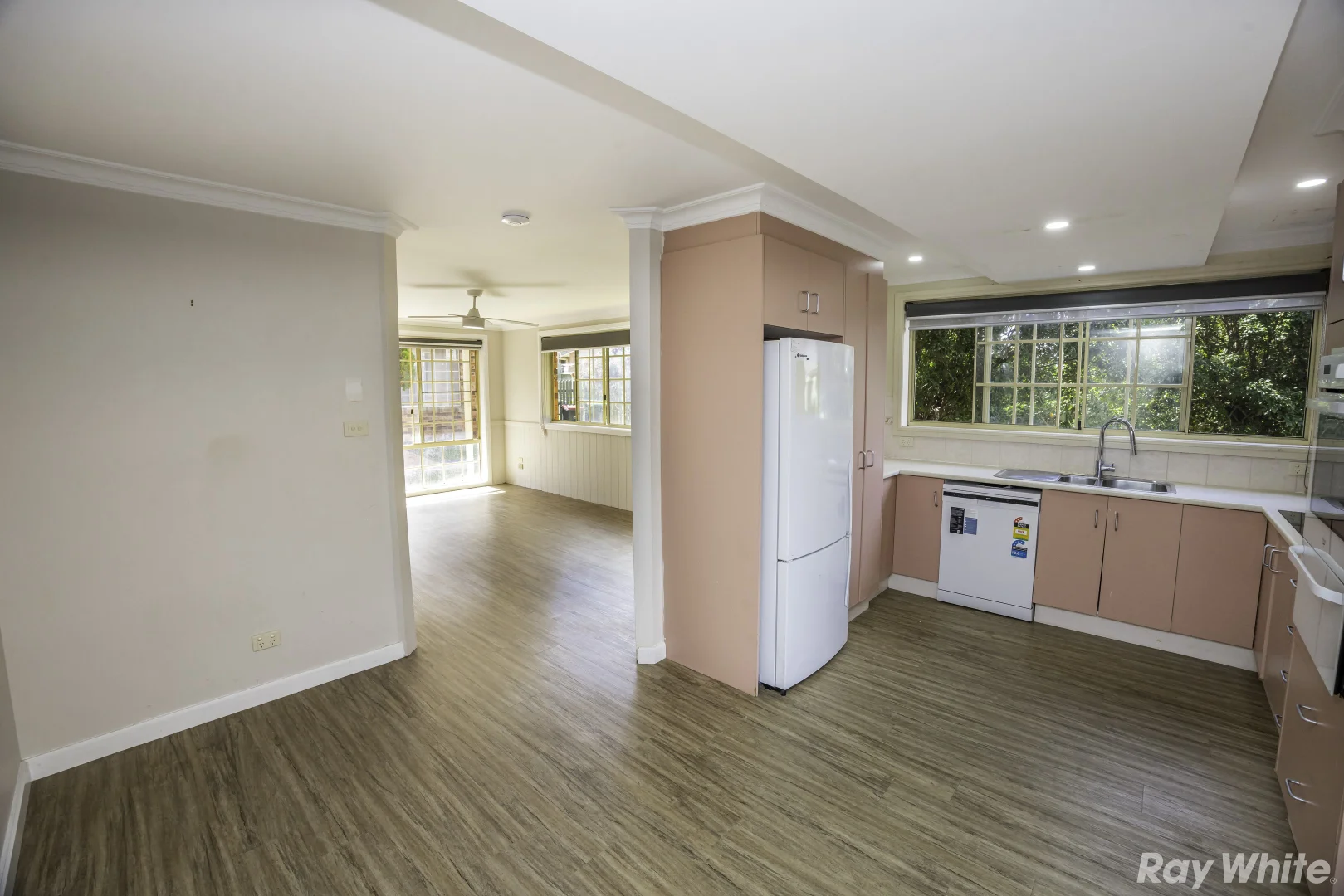 Additional image 3 of 4/7 Bonventi Close, Tuncurry NSW 2428