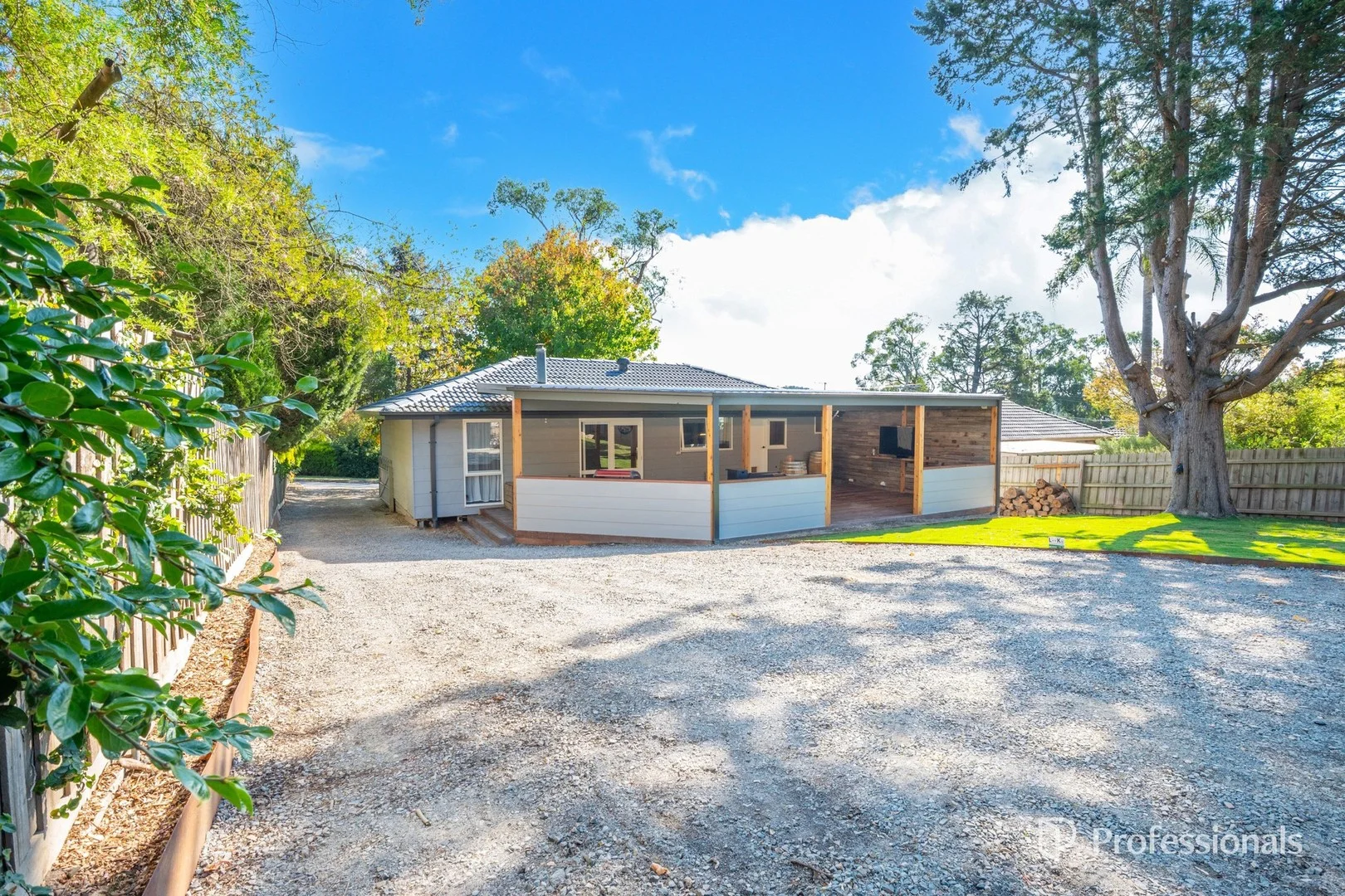 10 Connors Flat Road, Wandin North VIC 3139