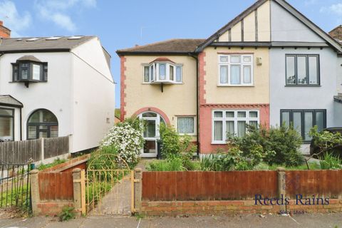 Milton Crescent, Ilford IG2