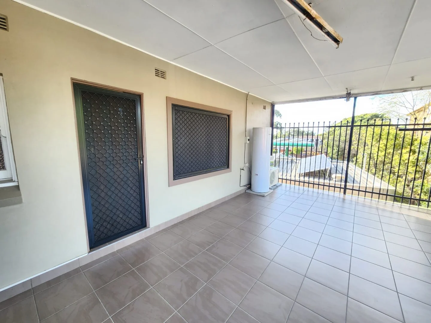 1/8 Hume Highway, Warwick Farm NSW 2170