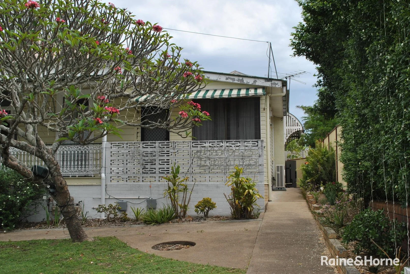 2/24 Thomas Street, Sadliers Crossing QLD 4305