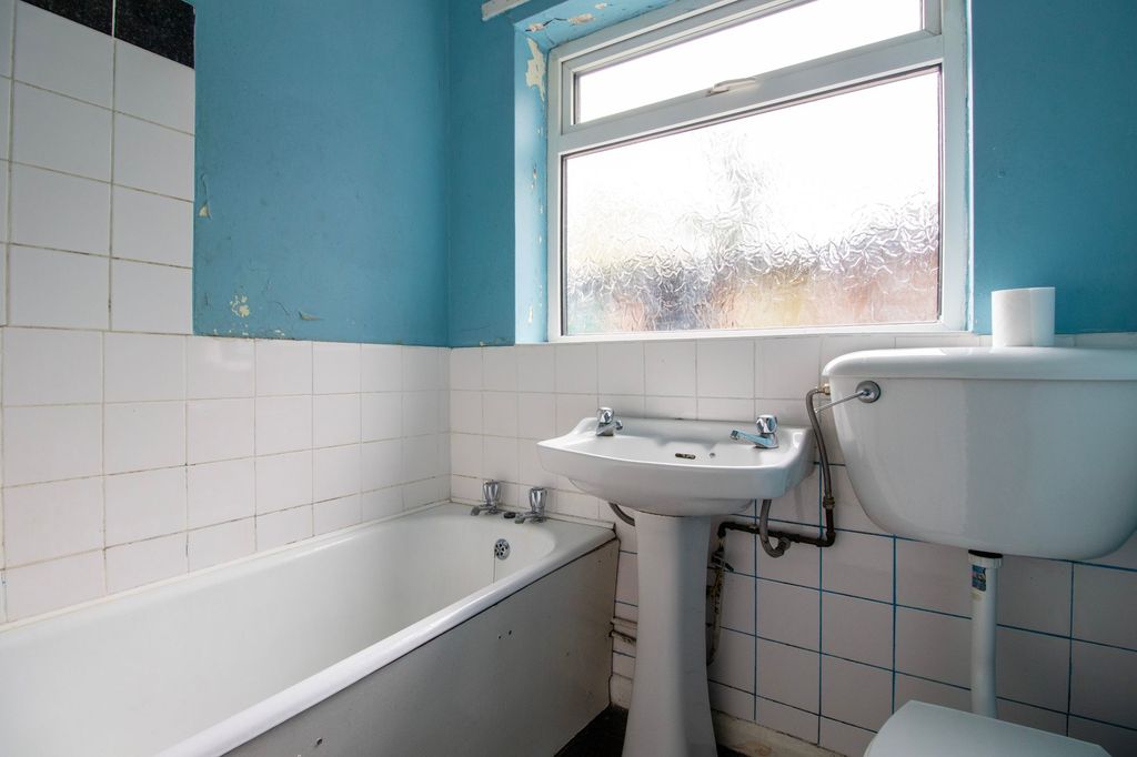 Additional image 5 of 1 bed flat for saleGervase Street, Scunthorpe DN15