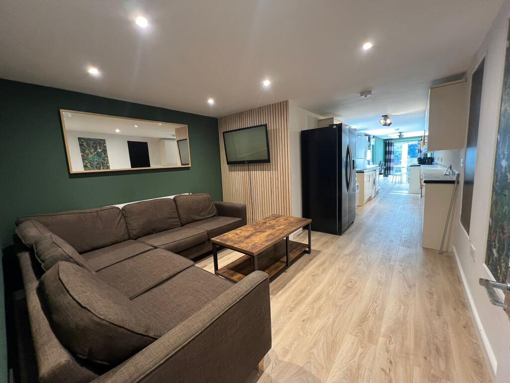 Hubert Road - 5 Bed - Bills, Selly Oak, West Midlands, B29