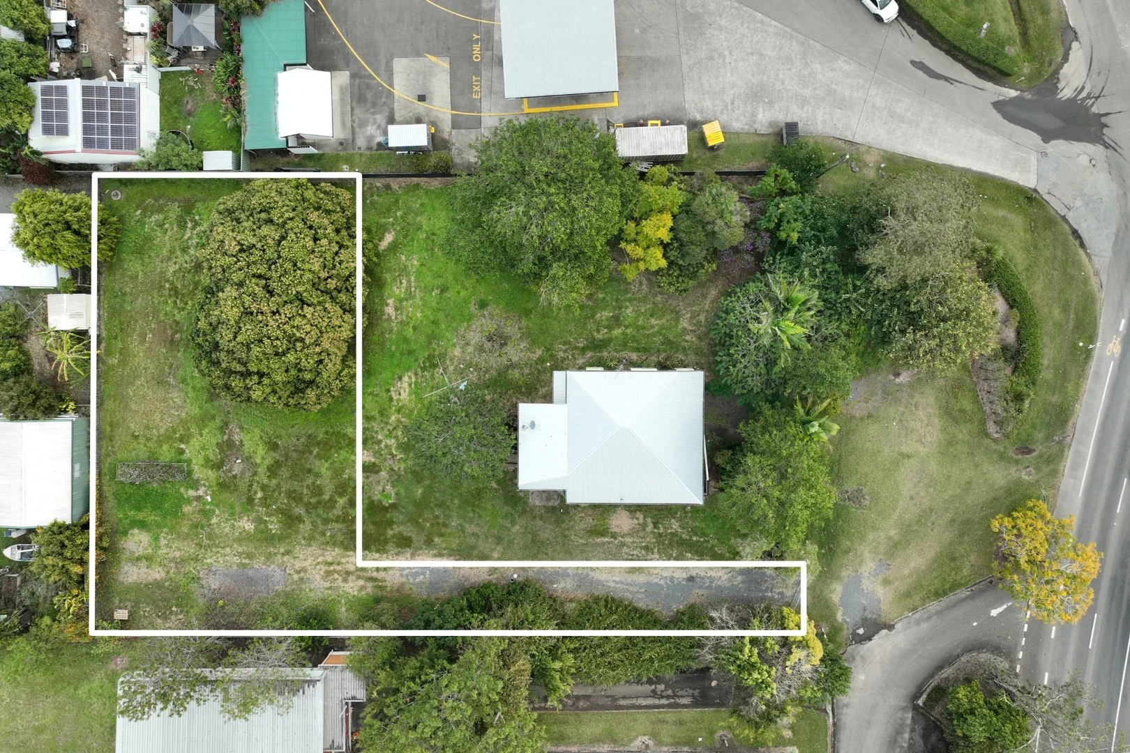 4 Caloundra Street, Landsborough QLD 4550