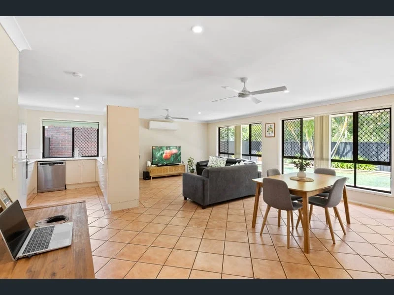 Additional image 5 of 33 Cosmos Court, Elanora QLD 4221
