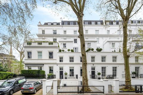 Craven Hill Gardens, Bayswater W2