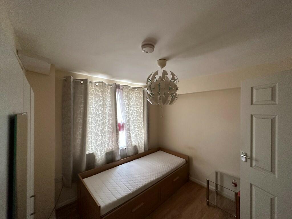 New Birmingham Road, Oldbury, West Midlands, B69 photo 4