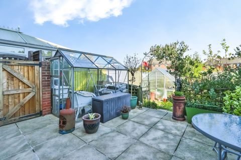 St. Albans Road, Bestwood Village NG6
