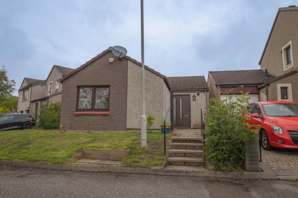 2 Crombie Close, Westhill, Aberdeenshire, AB32 6ND