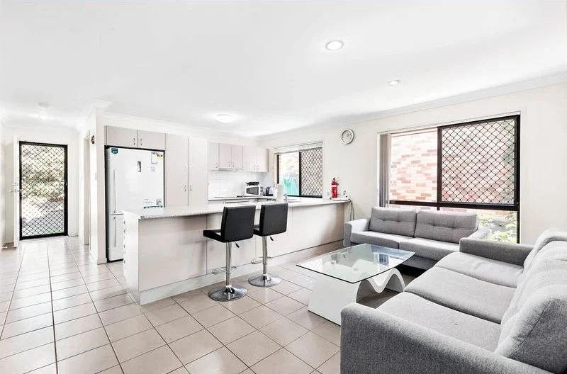 3 Krystelle Close, Oxley QLD 4075