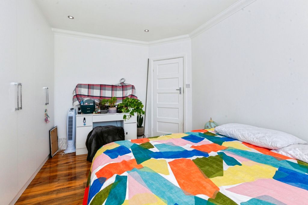 Additional image 14 of 4 bed detached house for saleBath Road, Maidenhead SL6
