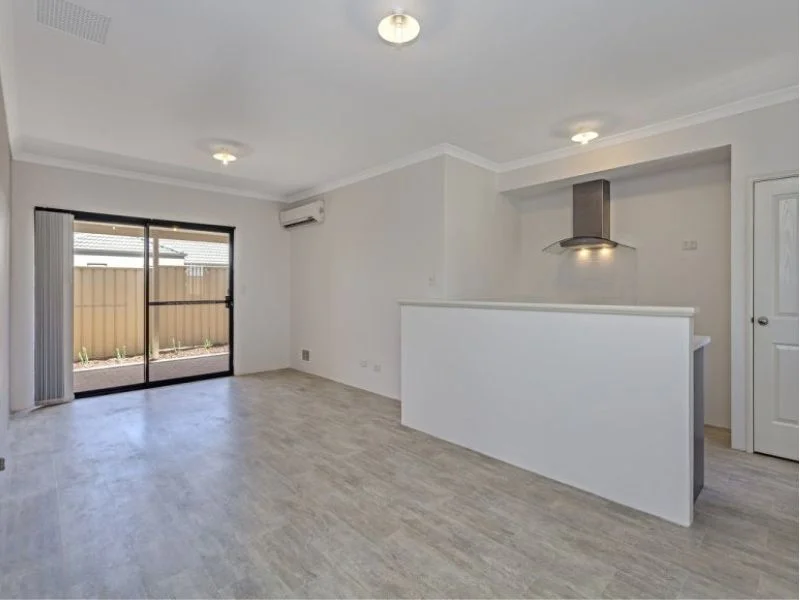 5/13 Devonshire Terrace, Armadale WA 6112 photo 2