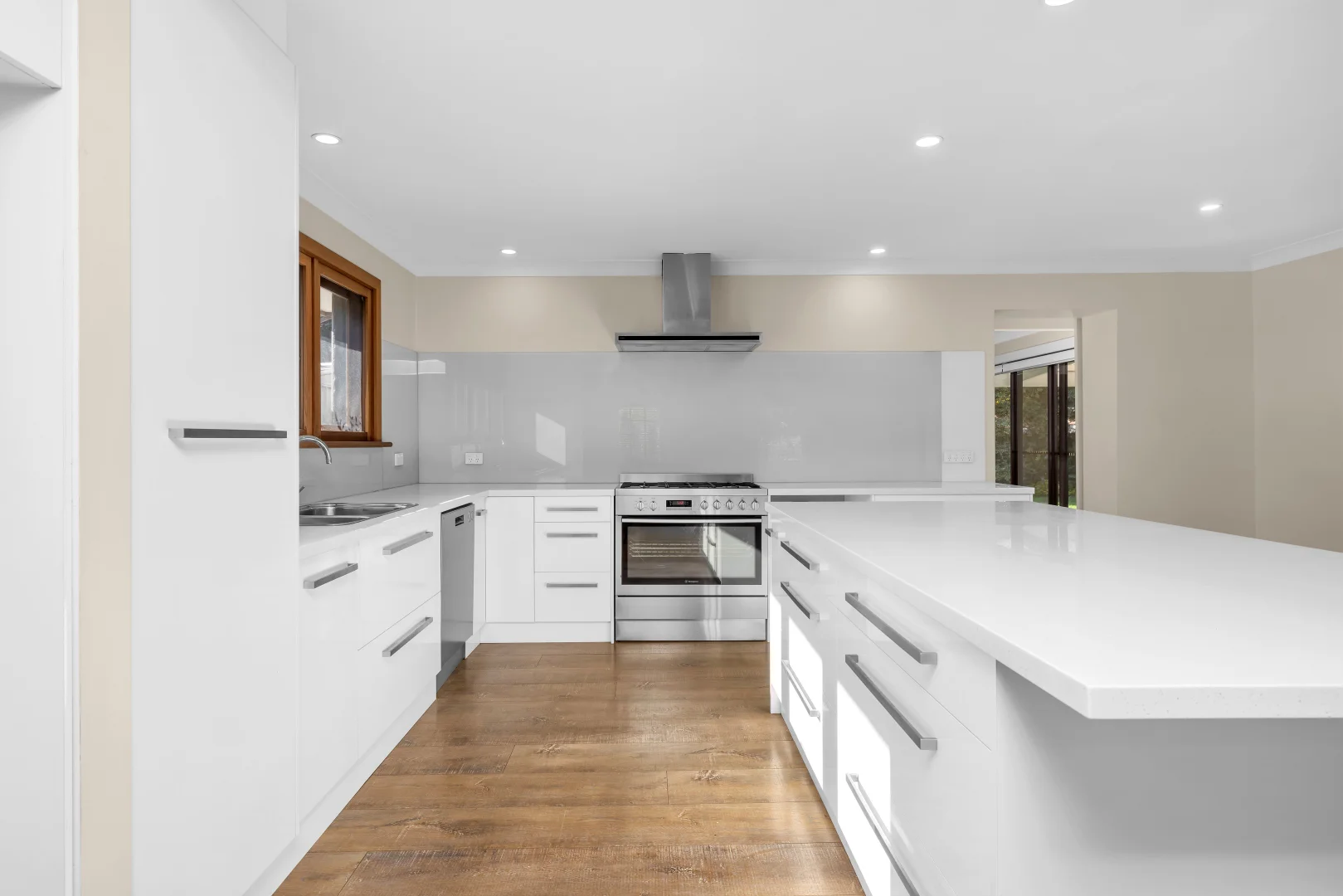 20 White Cedar Drive, Castle Hill NSW 2154 photo 2