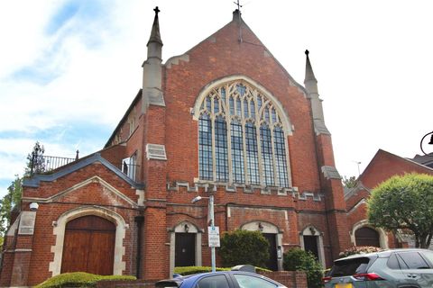 Mayfield Road N8