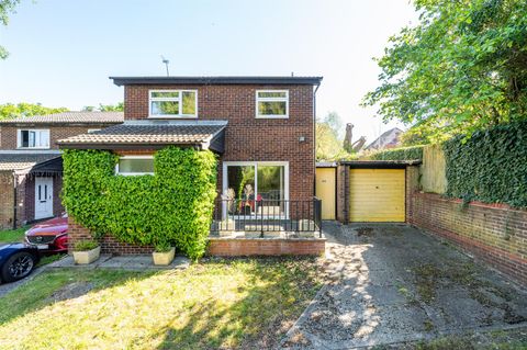 Benson Close, Reading RG2