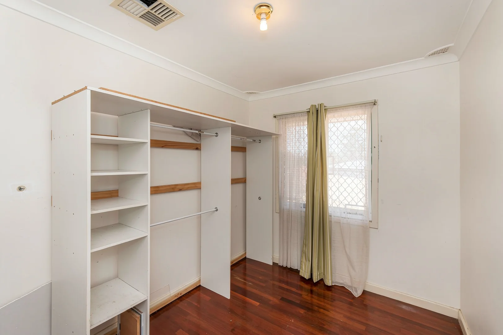 Additional image 14 of 37 Colne Way, Girrawheen WA 6064