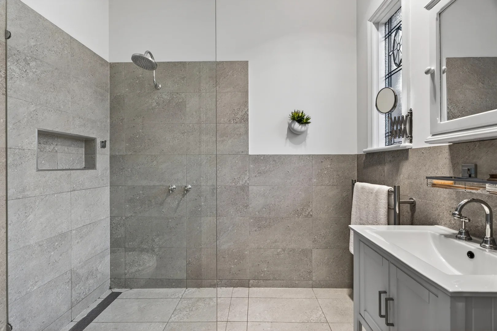 Additional image 17 of 19 Field Street, McKinnon VIC 3204