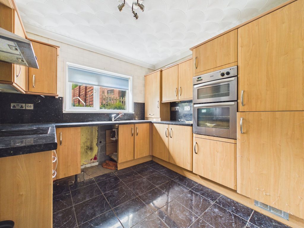 Additional image 3 of 2 bed flat for saleTrenant, Ebbw Vale NP23