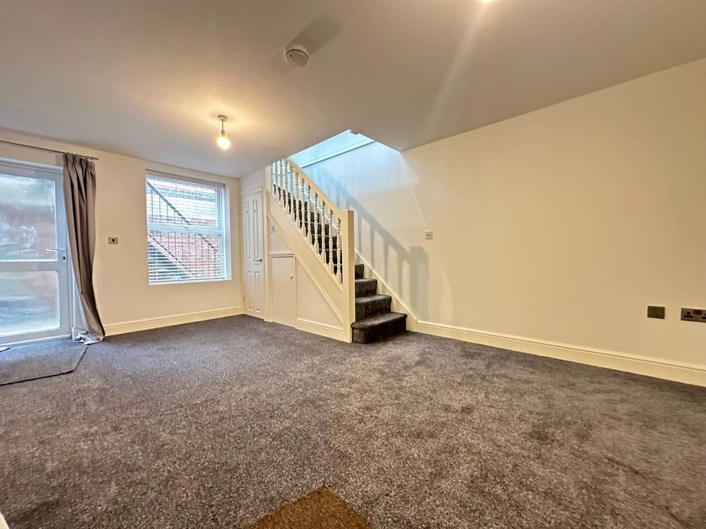 Additional image 3 of 3 bed flat for saleSouth Street, Northampton NN1