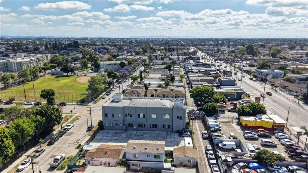 Additional image 41 of 7101 Menlo Ave, Los Angeles, CA 90044