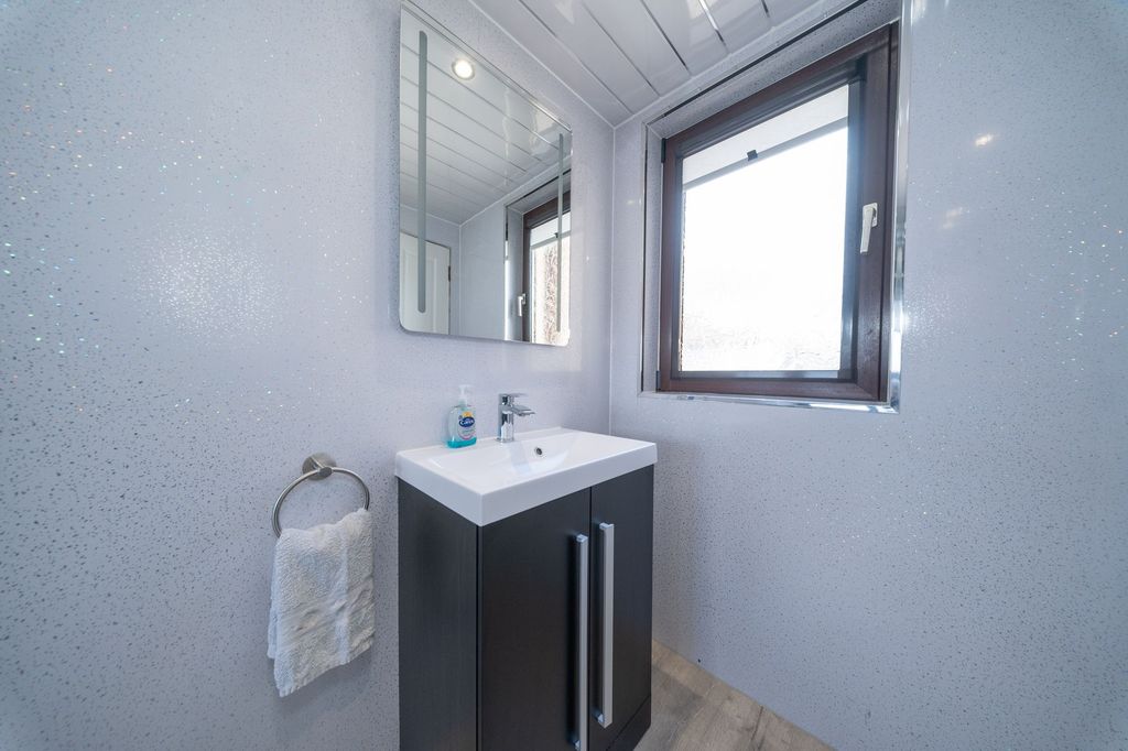 Additional image 16 of 2 bed flat for saleJubilee Road, Whitburn EH47