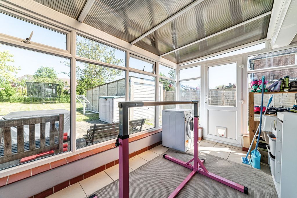 Additional image 9 of 3 bed semi-detached house for saleWestfield Crescent, Thatcham RG18