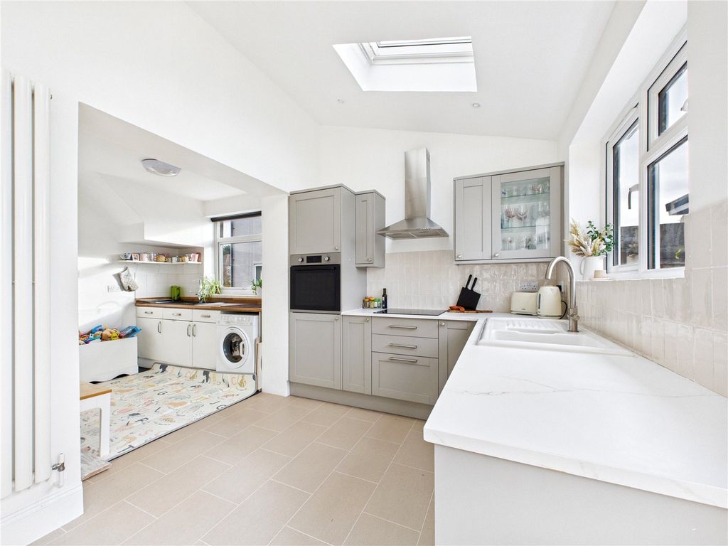 Additional image 11 of 3 bed semi-detached house for saleColchester Road, Ipswich, Suffolk IP4