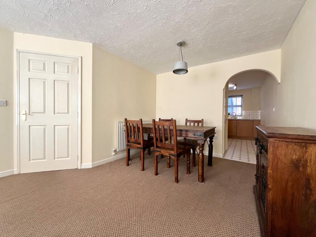 Rumbush Lane, Dickens Heath, Solihull, West Midlands, B90 photo 4