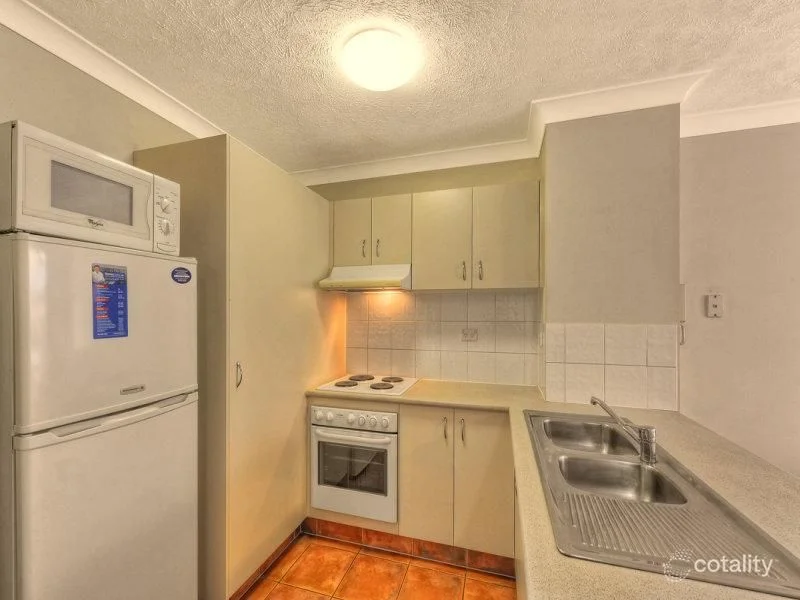 Southport QLD 4215 photo 4