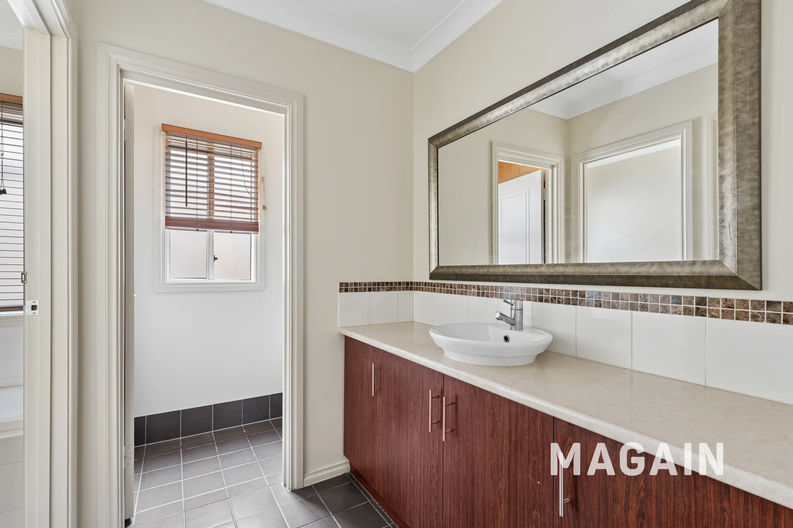 Additional image 13 of 39 New York Rd, Aberfoyle Park SA 5159