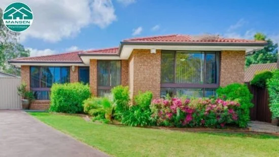 5 CRINUM PLACE, Macquarie Fields NSW 2564