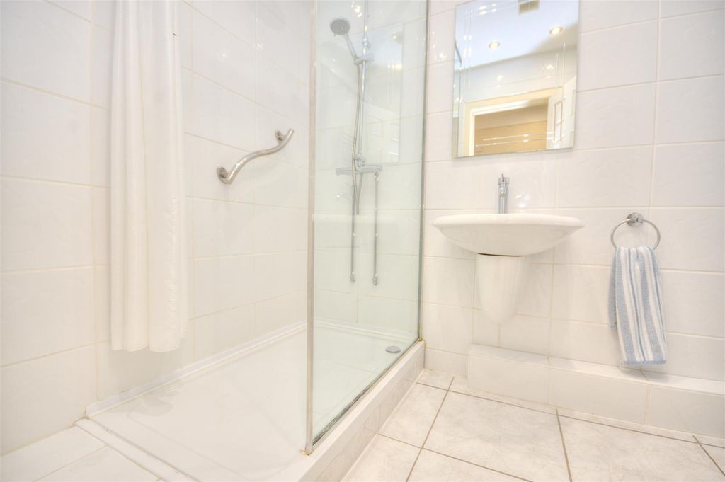Additional image 10 of 2 bed flat for saleBurbo Bank Road South, Liverpool L23