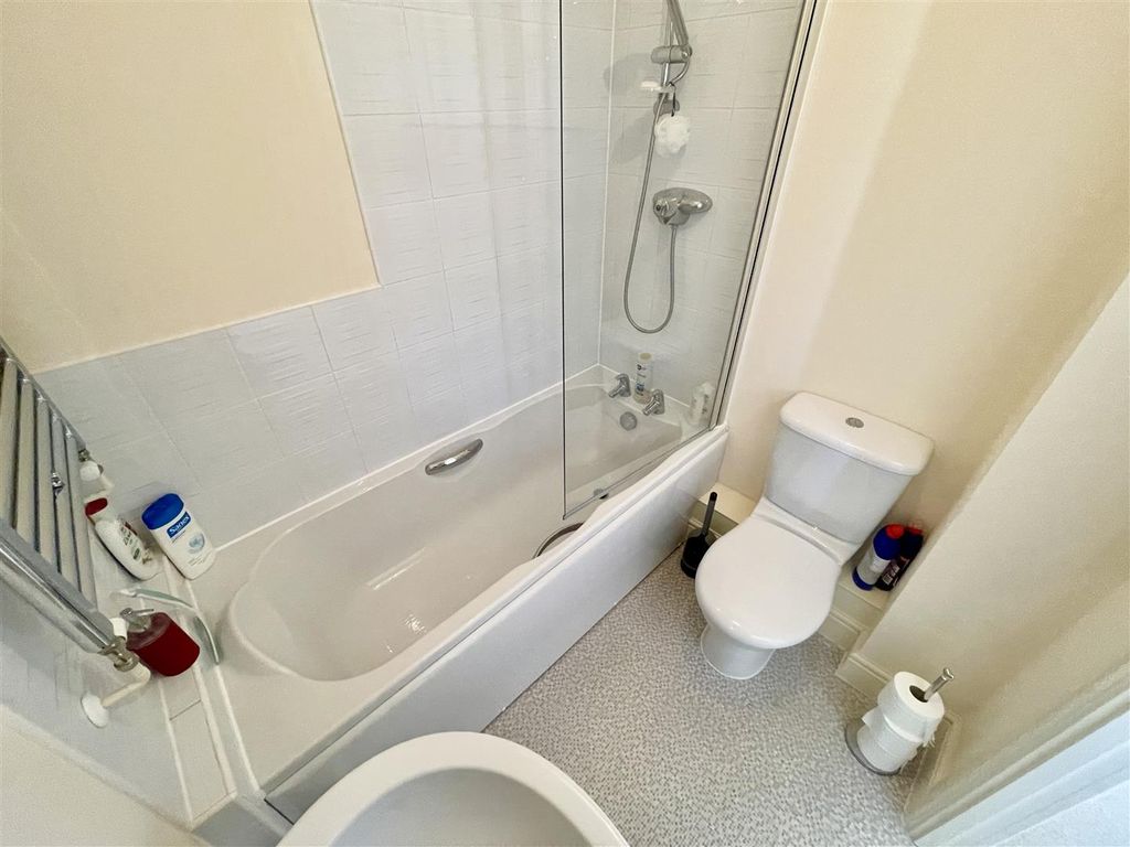 Additional image 7 of 2 bed flat for saleWren Gardens, Portishead BS20