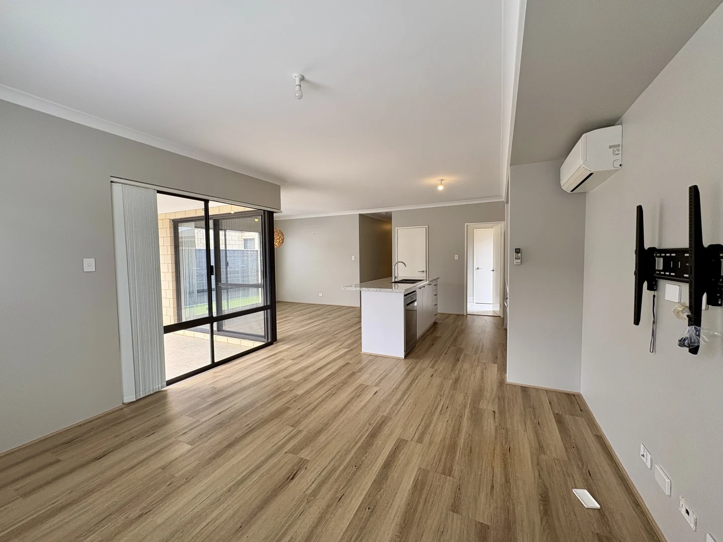 Additional image 4 of 23 Woodbridge Circuit, Meadow Springs WA 6210