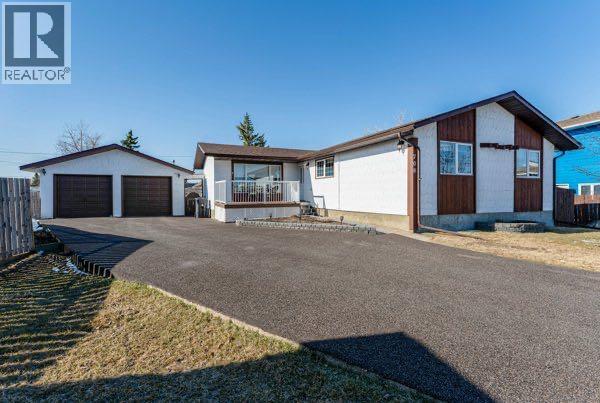 708 Bankview Close