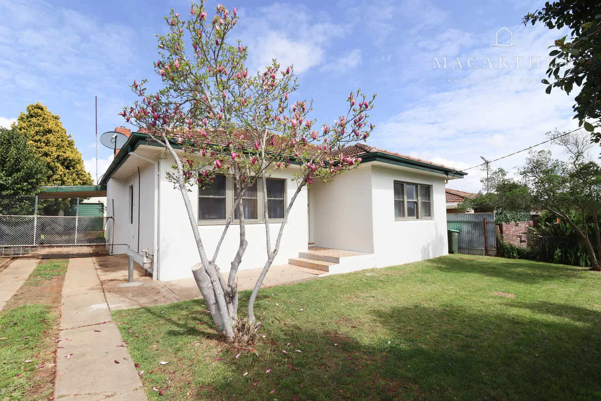 158 Fernleigh Road, Mount Austin NSW 2650