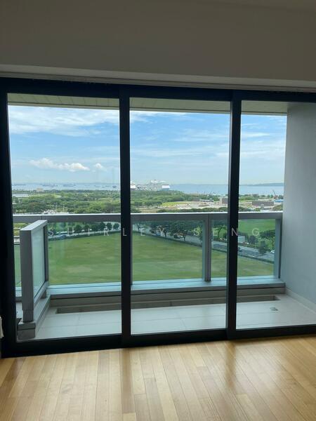 18 Marina Boulevard photo 3