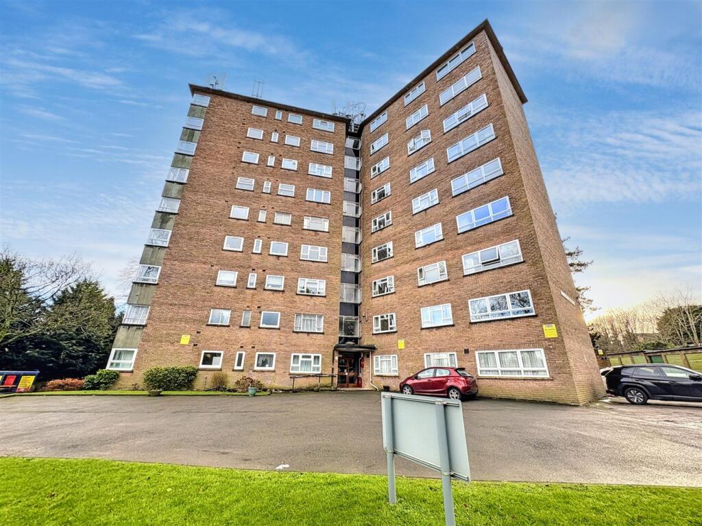 Moseley Court, Moseley