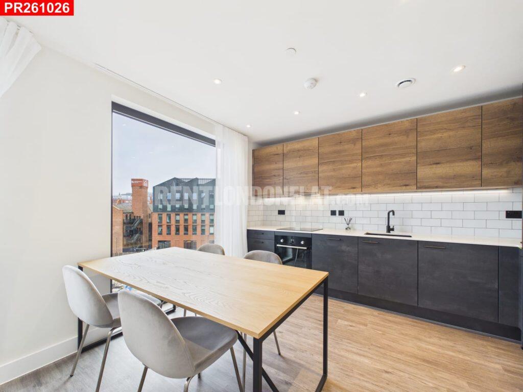 Birmingham – 2 Bedrooms Flat photo 2