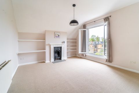 Ferme Park Road, Stroud Green N4