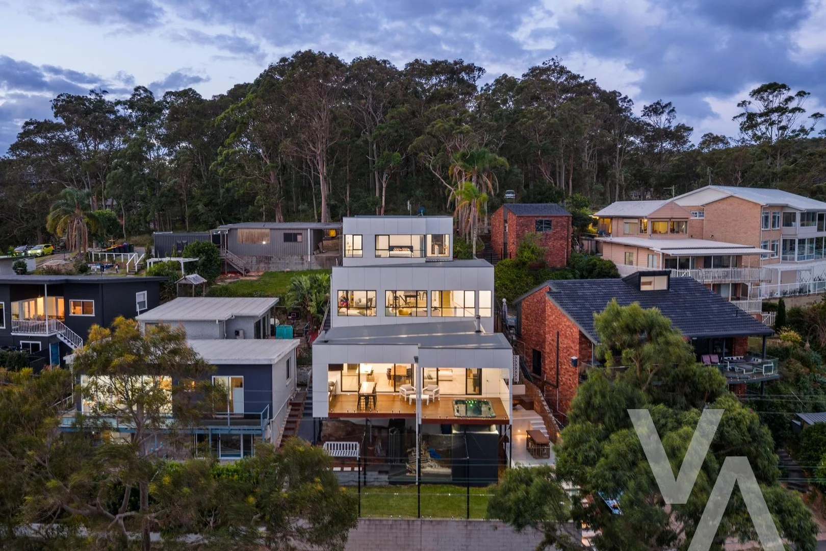 60 Bareki Road, Eleebana NSW 2282